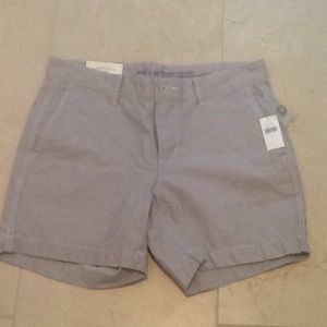 Striped Gap khaki shorts